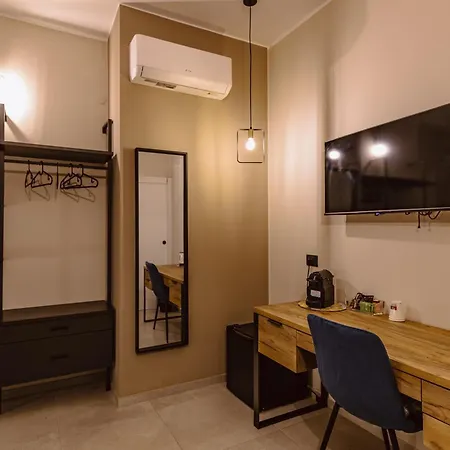 Heliopolis Apartment Syrakus
